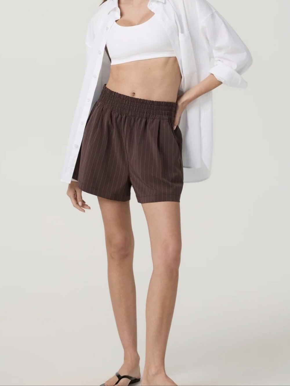 Vuori Villa Shorts Medium French Roast Pinstripe
